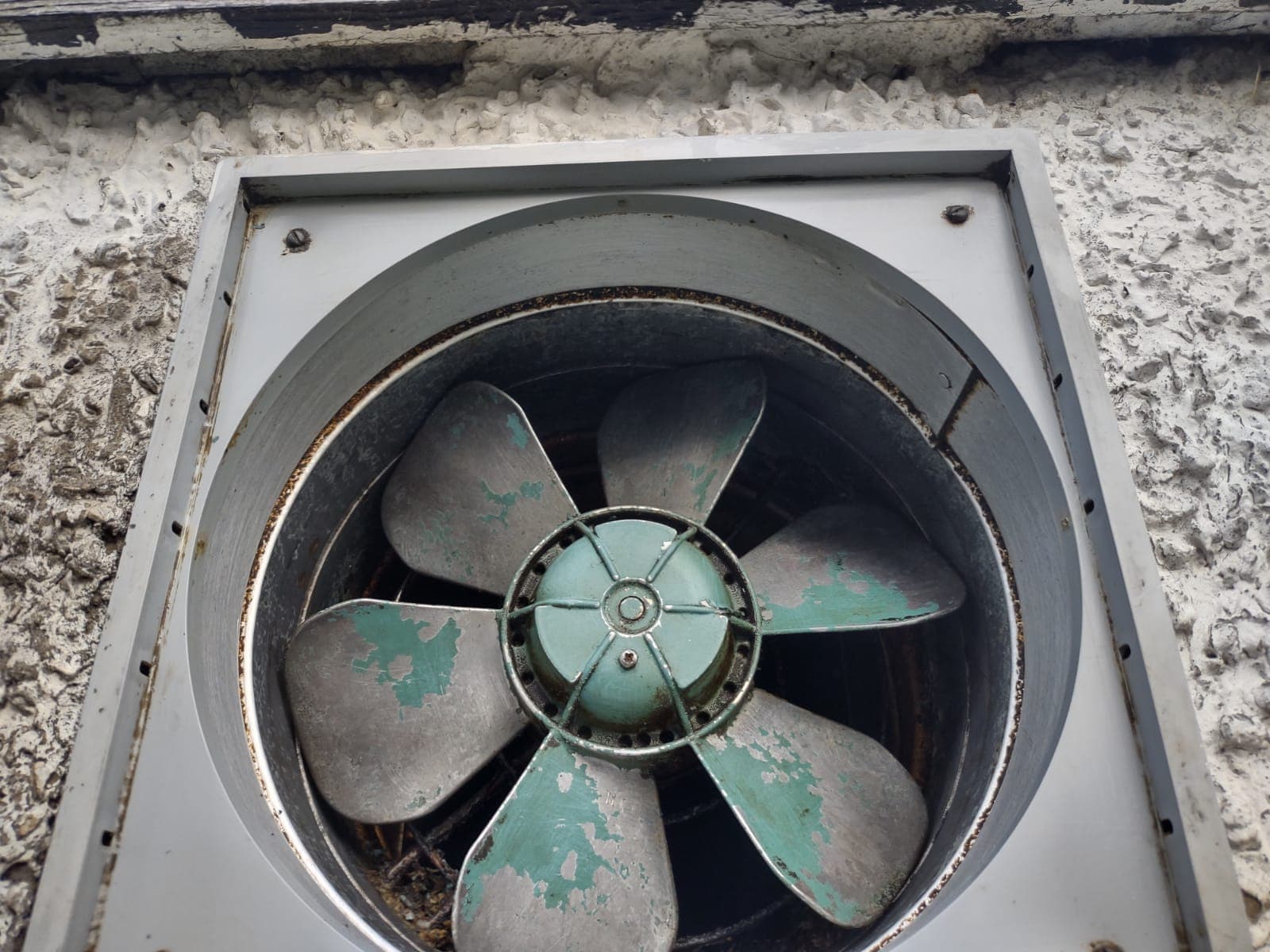 Kitchen Canopy Cleaning, Extractor Fan & Duct Extraction Cleaning in